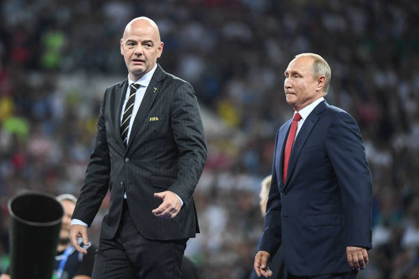 在足球圈内 在足球圈内