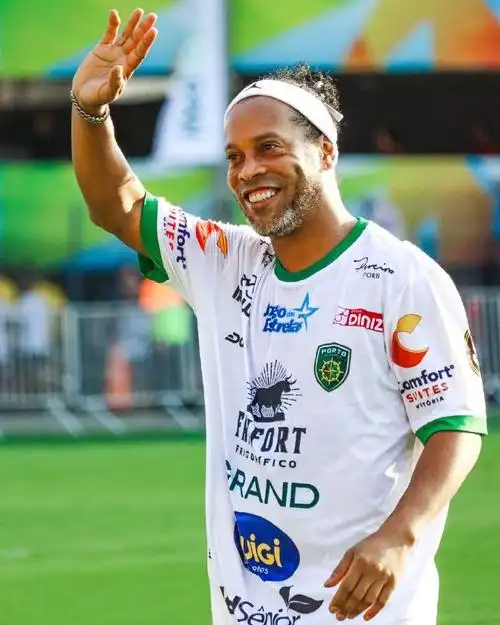 世体：巴萨将在甘伯杯先启用VIP座位，证明这不是虚构的经济杠杆.